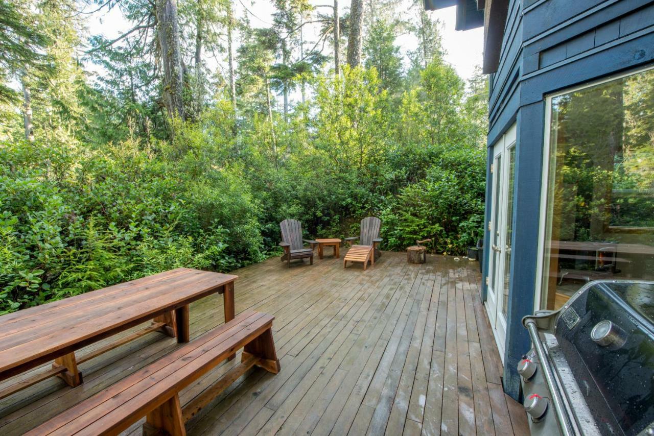 Chesterman Hideaway Hotel Tofino Exterior photo
